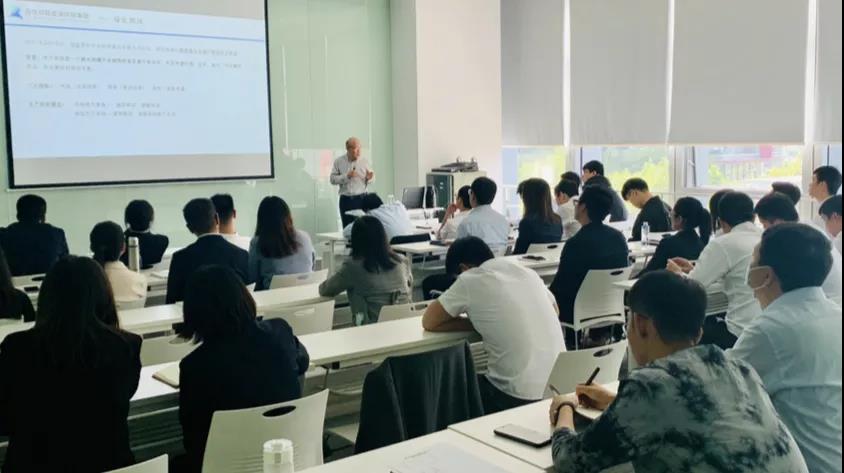 谨记合法合规促发展、推广新型技术奠基础 ——记合规类、技术类培训圆满结束